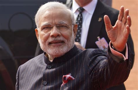 Indian PM’s suit tops the Guinness list of the most expensive suits in the world - Luxurylaunches