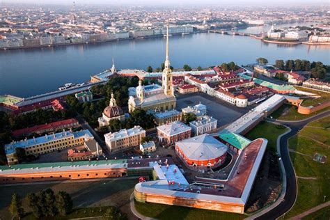 Voyages a Saint-Petersbourg Russie – rencontres avec de femmes russes