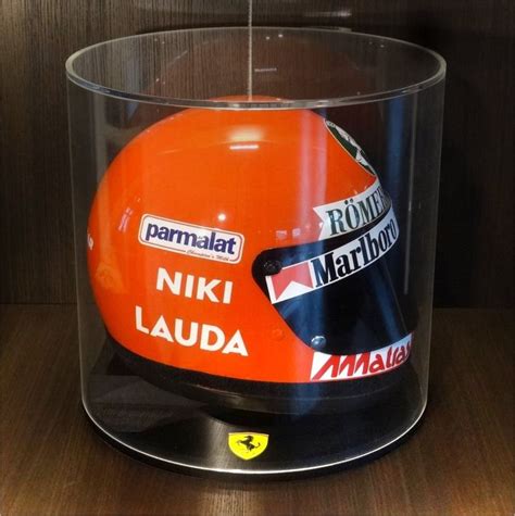 Ferrari - Formula One - Niki Lauda - 1977 - Replica helmet - Catawiki