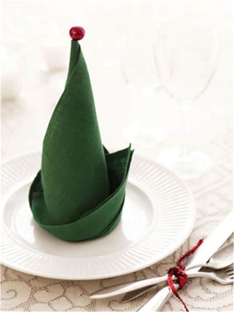 Fun Ways to Fold Your Napkins for Christmas Dinner