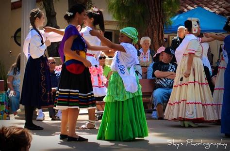 French Folk Dance#2. | Sophie Yalden | Flickr