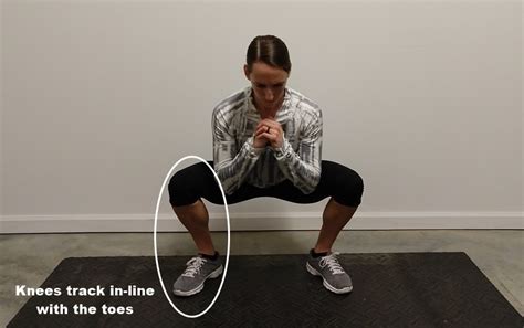 Squats Don’t Work Your Glutes (Because You’re Squatting Wrong)