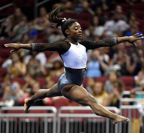 Simone Biles wins gold medal at U.S. Classic to extend 6-year winning streak | WJLA