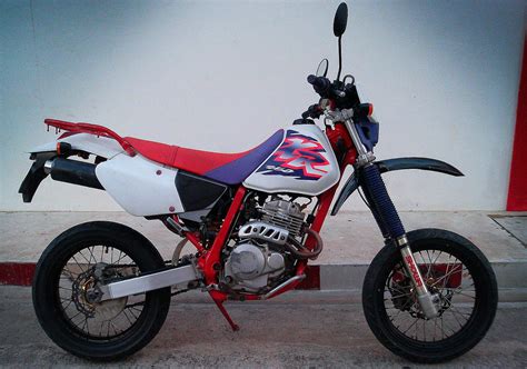 Honda Honda XR250 Baja - Moto.ZombDrive.COM