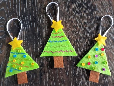 No Sew Felt Christmas Tree Ornaments Craft for Kids