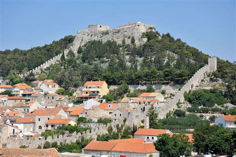 Hike up to Hvar Fortress Beach Holiday, Beautiful Beaches, Croatia, Travel Photos, Paris Skyline ...