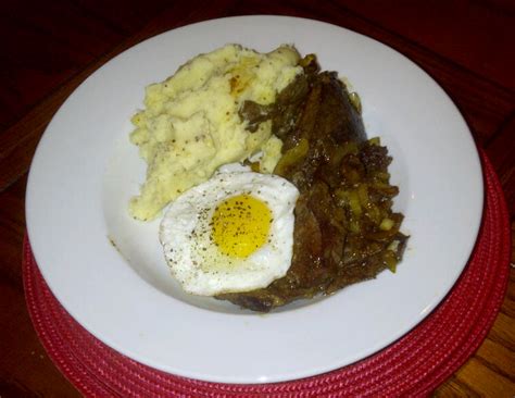 Fried Liver & Onions with fried egg & mash. MAN comfort food | Liver and onions, Food, Comfort food