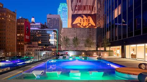 Hotels in Downtown Dallas- Hilton Garden Inn Downtown Dallas