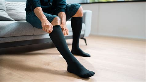 What Are Compression Socks? Types, Benefits, More