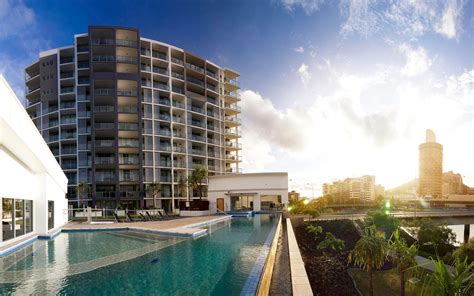 Oaks Gateway on Palmer Hotel - South Townsville, Townsville, Australia ...