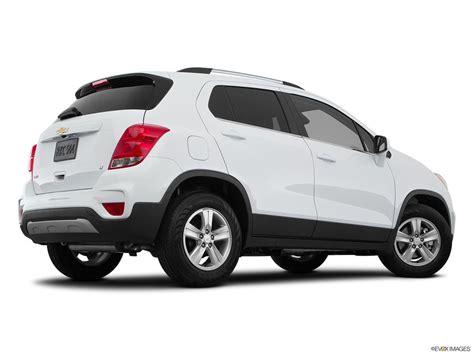 New Chevrolet Trax 2023 1.8L Premier AWD Photos, Prices And Specs in Qatar