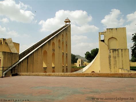 Jantar Mantar Jaipur - History, Architecture, Jantar Mantar Observatory ...