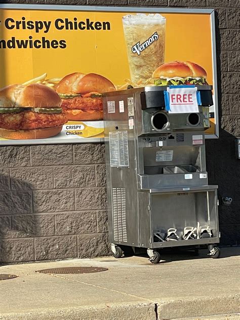 Free Broken McDonald’s Ice Cream Machine : r/mildlyinteresting