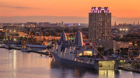 Philadelphia Penn's Landing Hotel - Hilton Penn's Landing