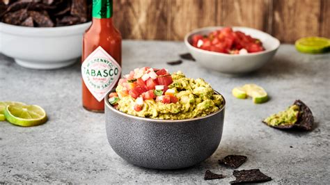 Easy Spicy Guacamole Dip Recipe | TABASCO® Brand