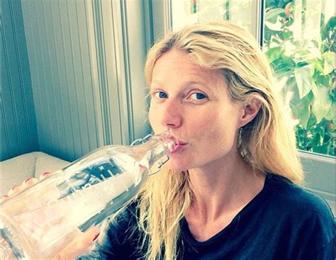 33 Celebrities On Drinking Water