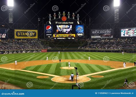 Night time baseball editorial photography. Image of play - 11058962