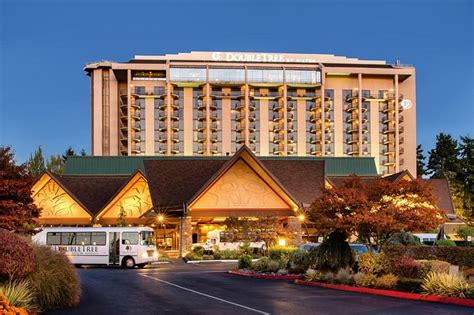 DOUBLETREE BY HILTON HOTEL SEATTLE AIRPORT - Updated 2024 Prices & Reviews (SeaTac, WA)