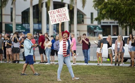 Protesters face crowd at DeSantis rally on FGCU campus Sunday | WGCU PBS & NPR for Southwest Florida