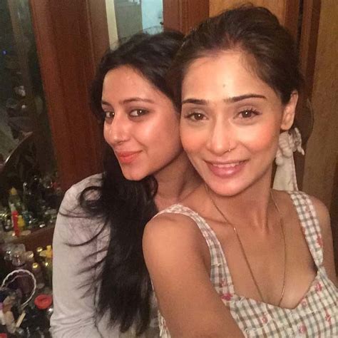 Pratyusha Banerjee Death Anniversary: Cutest Pictures Of The Actress ...