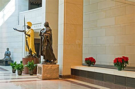 Statues In US Capitol Rotunda Editorial Image - Image of interior ...