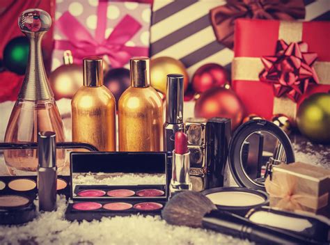 5 best beauty advent calendars to treat the makeup lover in your life ...