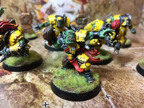 Blood bowl orcs - hrombing