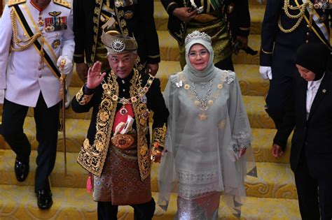 [UPDATED] Agong bids farewell to MPs, urges unity for nation | Malaysia | The Vibes