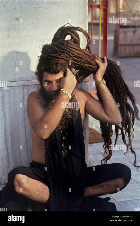 Naga sadhu Stock Photo - Alamy