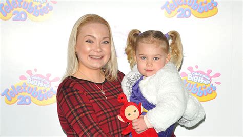 ‘Teletubbies’ Sun Baby Pregnant: Jess Smith Expecting First Child – Hollywood Life