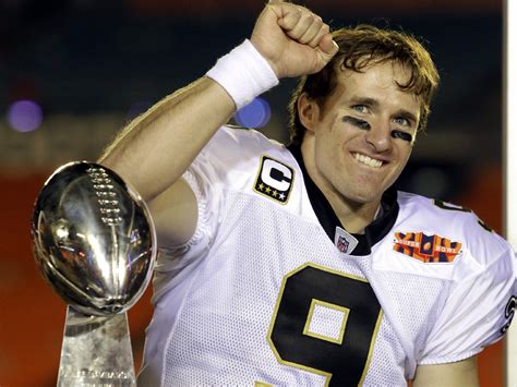 Drew Brees wins franchise tag grievance - CBS News