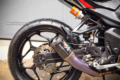 Bajaj Pulsar NS200 Modified to Look Like a Kawasaki Z1000 – Maxabout News