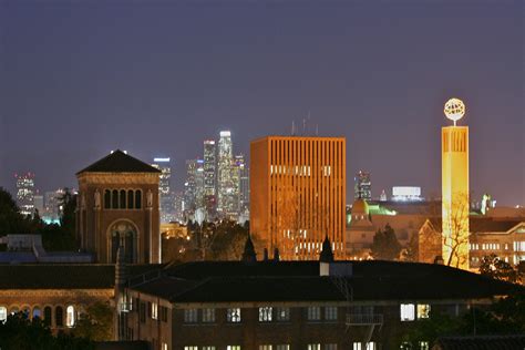 USC's Univeristy Park campus and downtown Los Angeles | Flickr