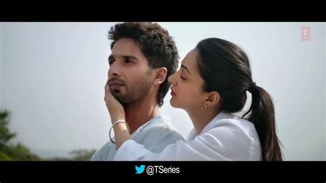 Kabir Singh bike kissing scene 😍 | Kiss day watsaap status | Kabir Singh bike scene 😍| kiss ...