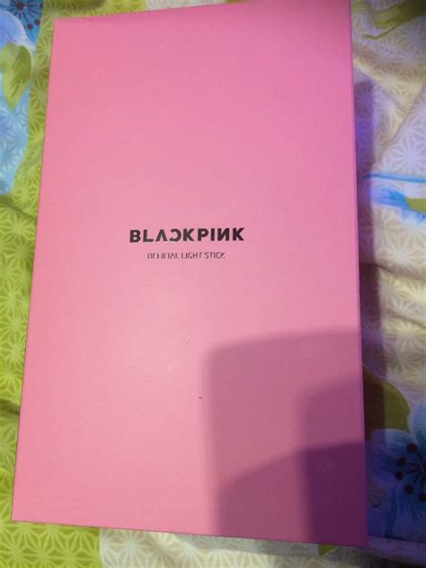 BLACKPINK LIGHTSTICK UNBOXING REVIEW | K-Pop Amino