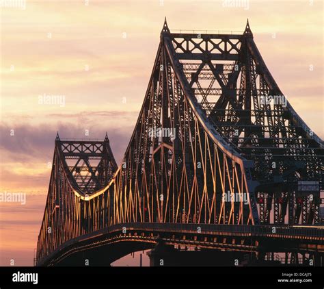 Jacques Cartier Bridge. Montreal. Canada Stock Photo - Alamy