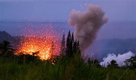 Hawaii volcano eruption live webcam: Watch imminent explosion as USGS ...