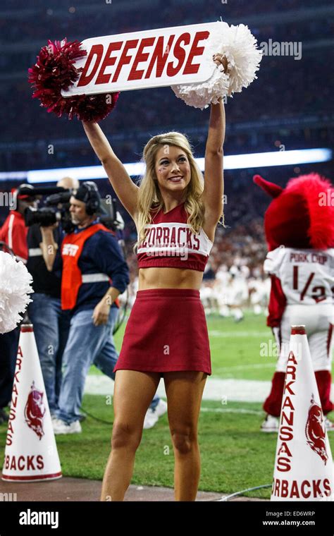 December 29, 2104: Arkansas Razorbacks cheerleaders perform during the ...