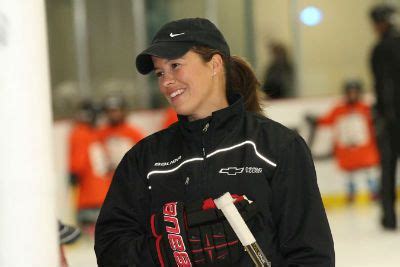 Olympian Cassie Campbell-Pascall on hockey safety for your kids - Today ...