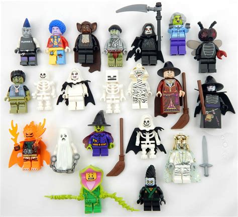 x3 Mystery LEGO Halloween Minifigs - The Minifig Club