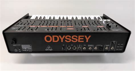 Behringer Odyssey analoge monosynth - Interface.nl