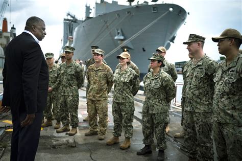 Austin Visits U.S. Troops, Civilian Mariners in Singapore > U.S. Department of Defense > Defense ...