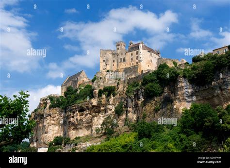 Château de Beynac castle, Beynac-et-Cazenac, Département Dordogne ...