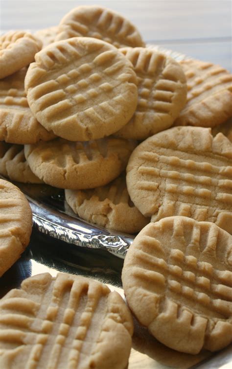 Peanut Butter Cookies - Daily Appetite