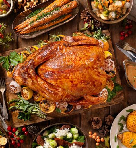 21 Thanksgiving Traditions to Try This Year - PureWow