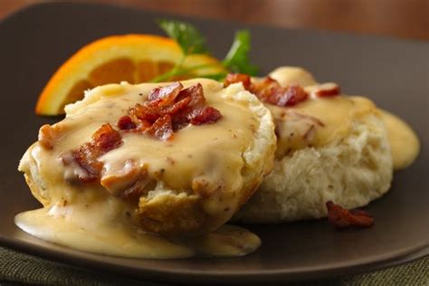 Biscuits and Bacon Cheddar Gravy | General Mills Convenience and Foodservice