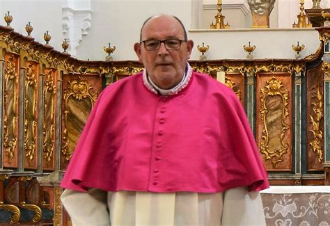 El vicario general de la diócesis, P. Emilio Rodriguez Claudio, nuevo deán del Cabildo Catedral ...