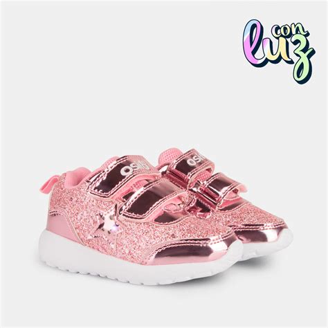 Light Sneakers, Girls Sneakers, Basket Chanel, Kid Shoes, Baby Shoes, Glitter Rosa, Metallic ...