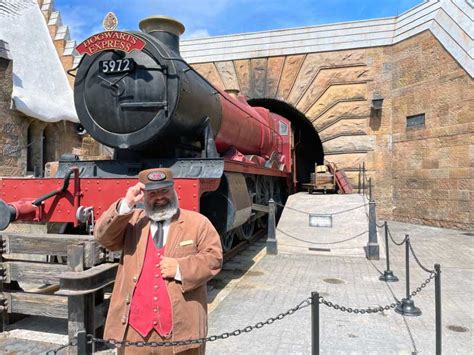 Universal Orlando's Hogwarts Express - Universal Orlando Guide