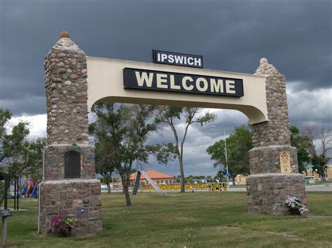 Memorial Arch - Ipswich, South Dakota